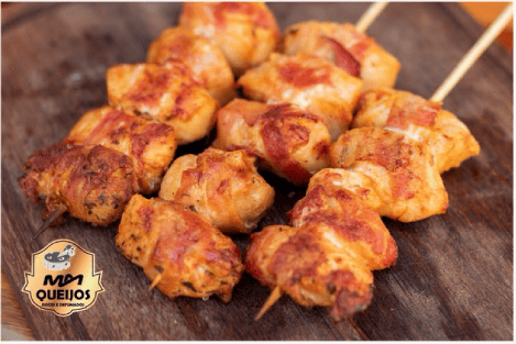 MEDALHÃO DE FRANGO Bacon e ervas finas