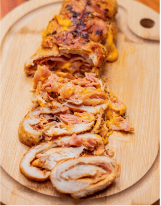 Rocambole de frango recheado com Cheddar, Presunto e Bacon (kg)